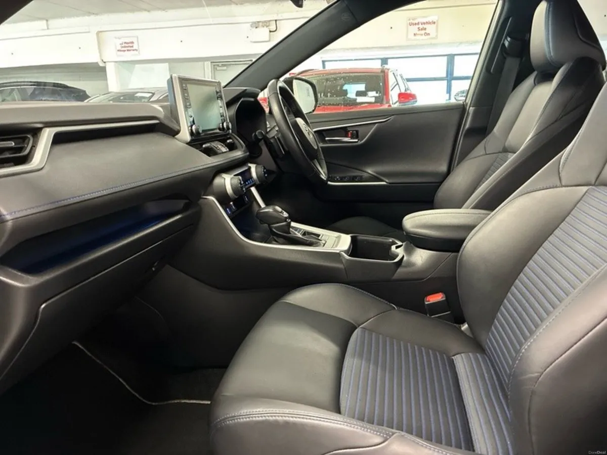 Toyota RAV4 HYBRID SPORT - Image 6
