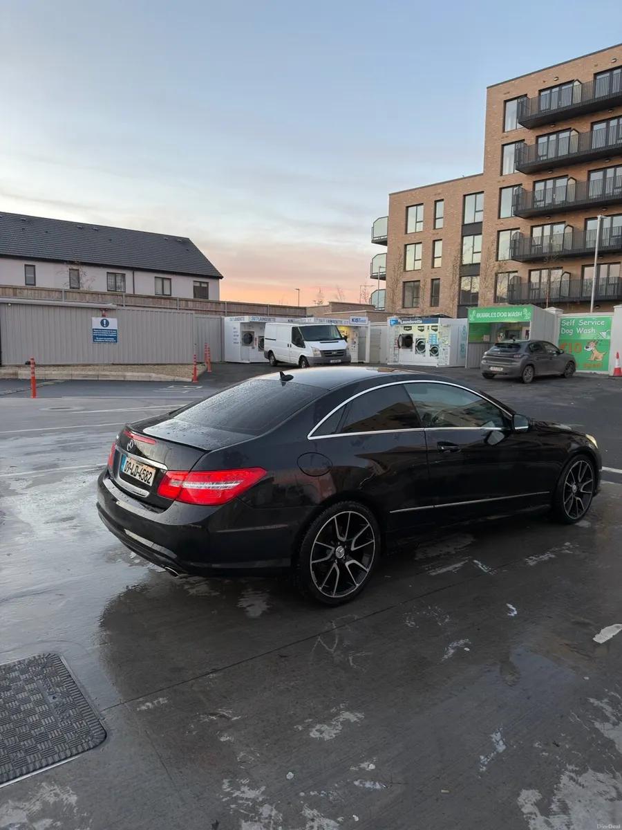 Mercedes-Benz E350 CDI Coupe - Image 5