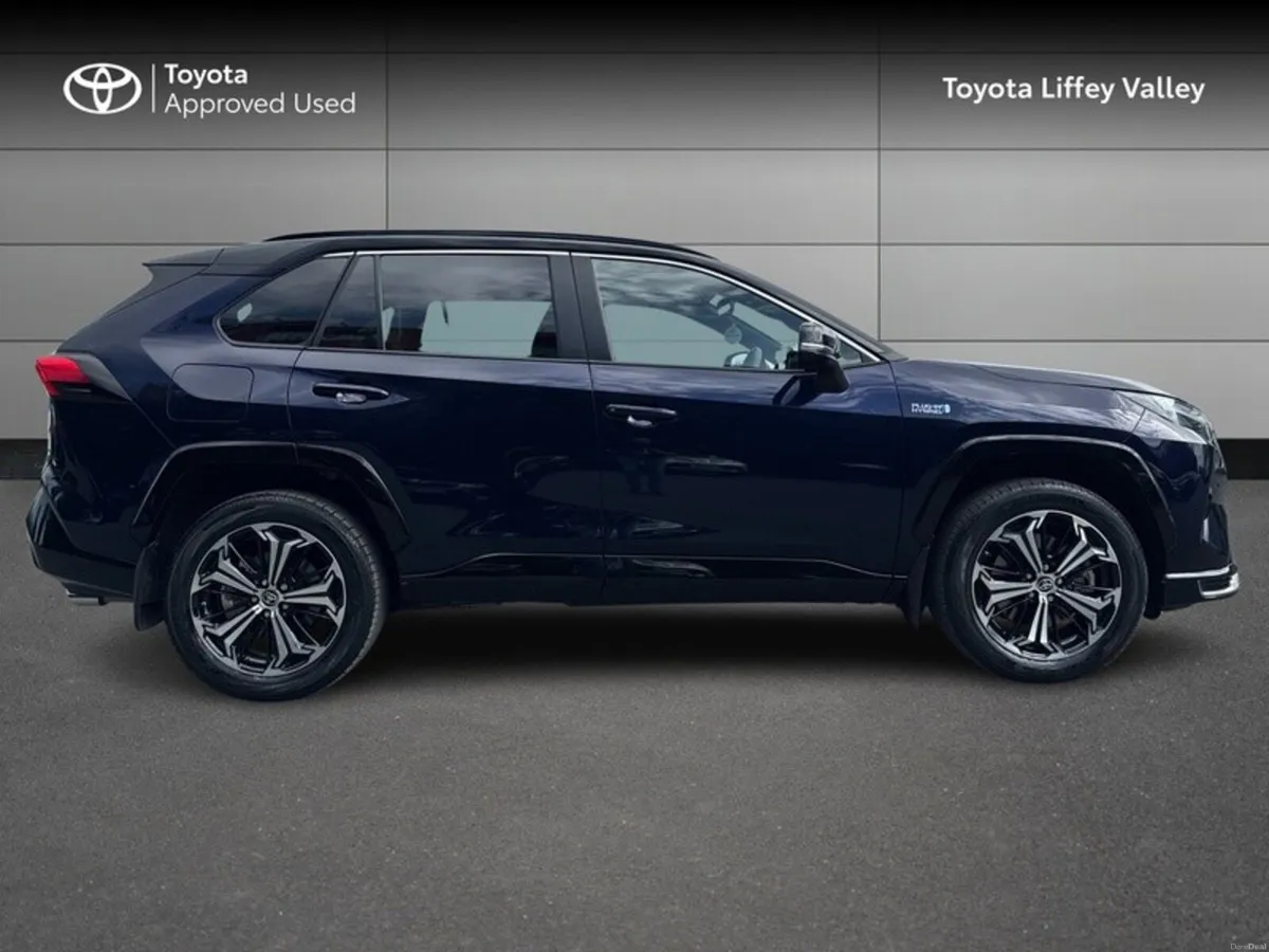 Toyota RAV4 RAV4 PLUG-IN HYBRID SPORT - Image 3