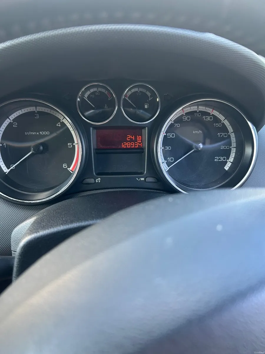 Peugeot 308 2012 - Image 5
