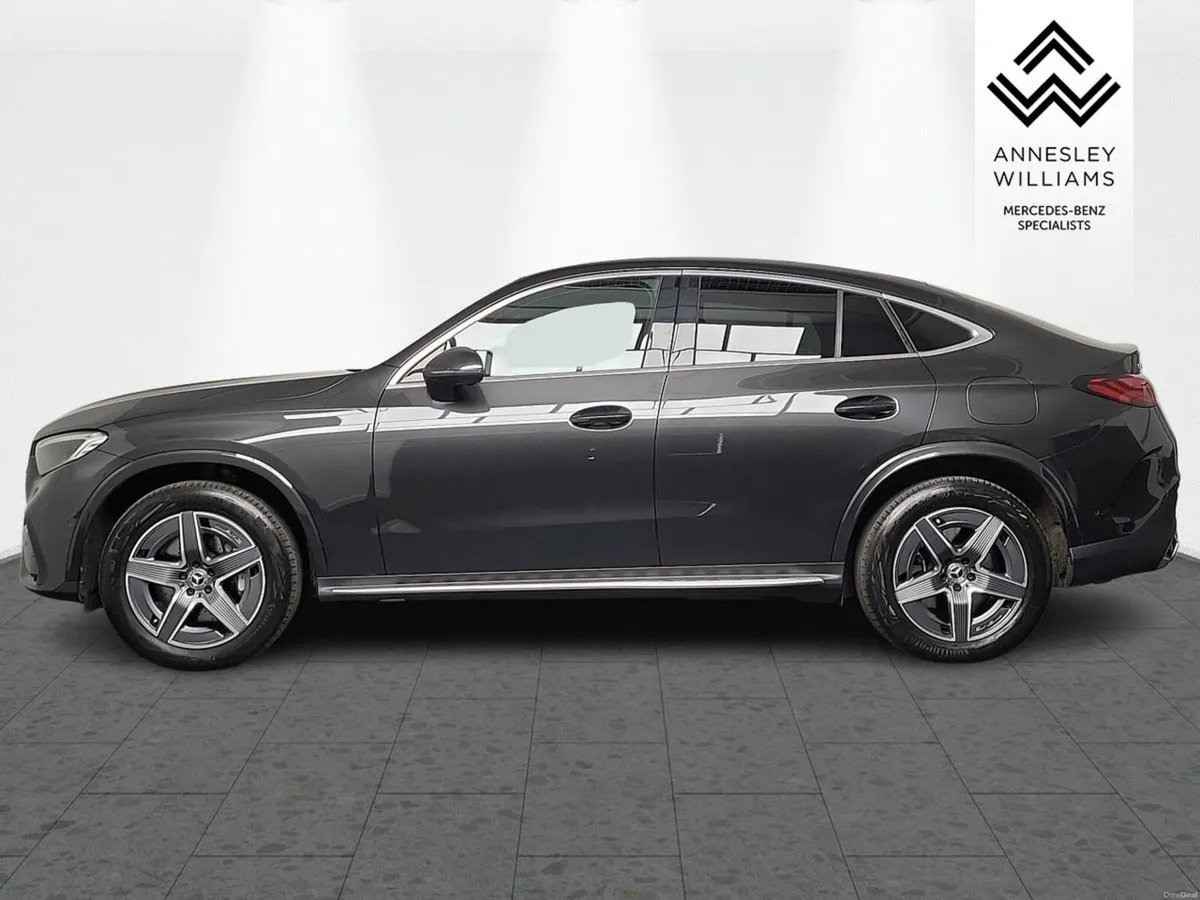 Mercedes-Benz GLC GLC300de AMG Line Plus 4MATIC Co - Image 5