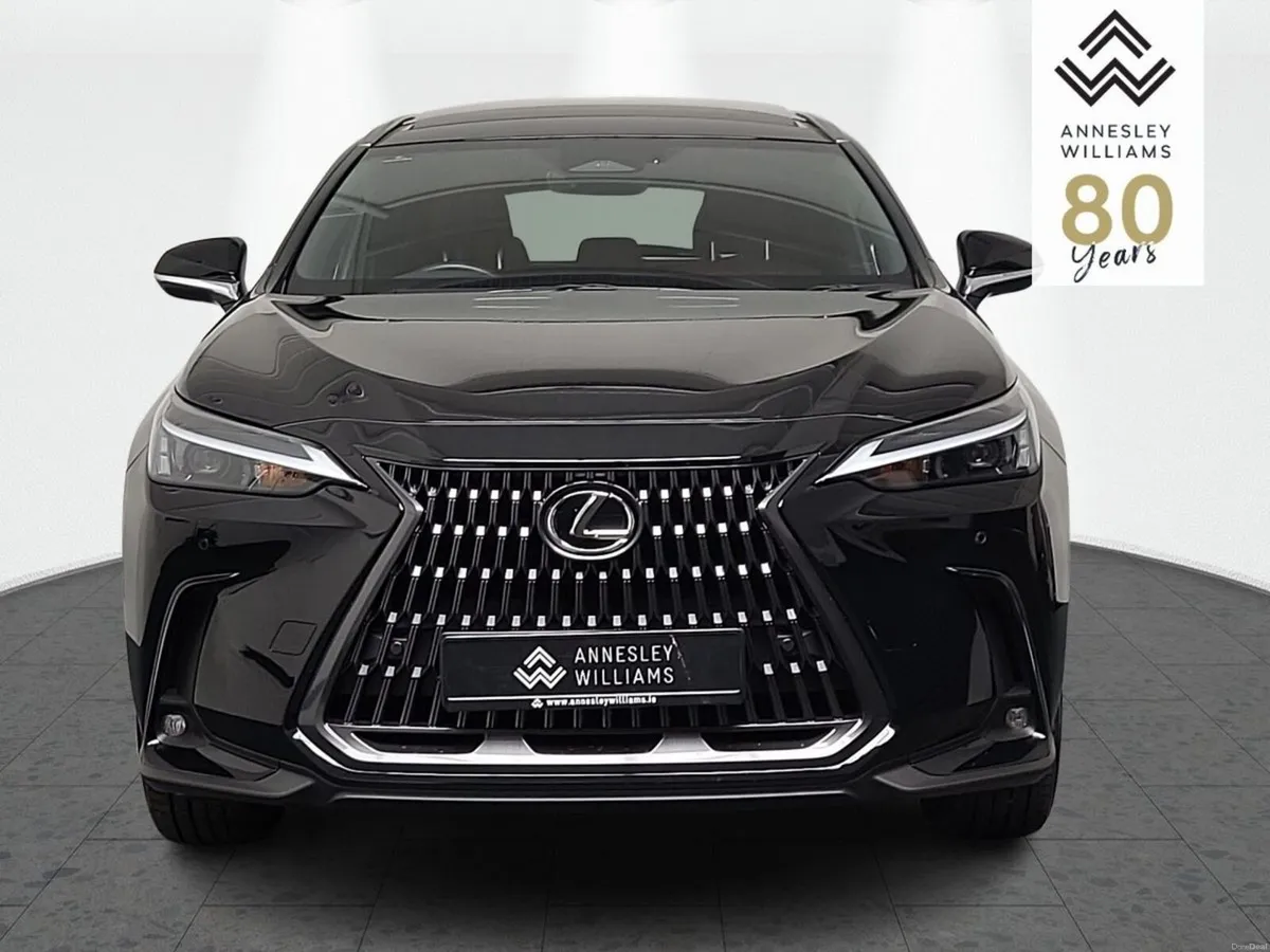 Lexus NX Nx450H+ Premium PHEV 18.1 kWh 4WD - Image 2