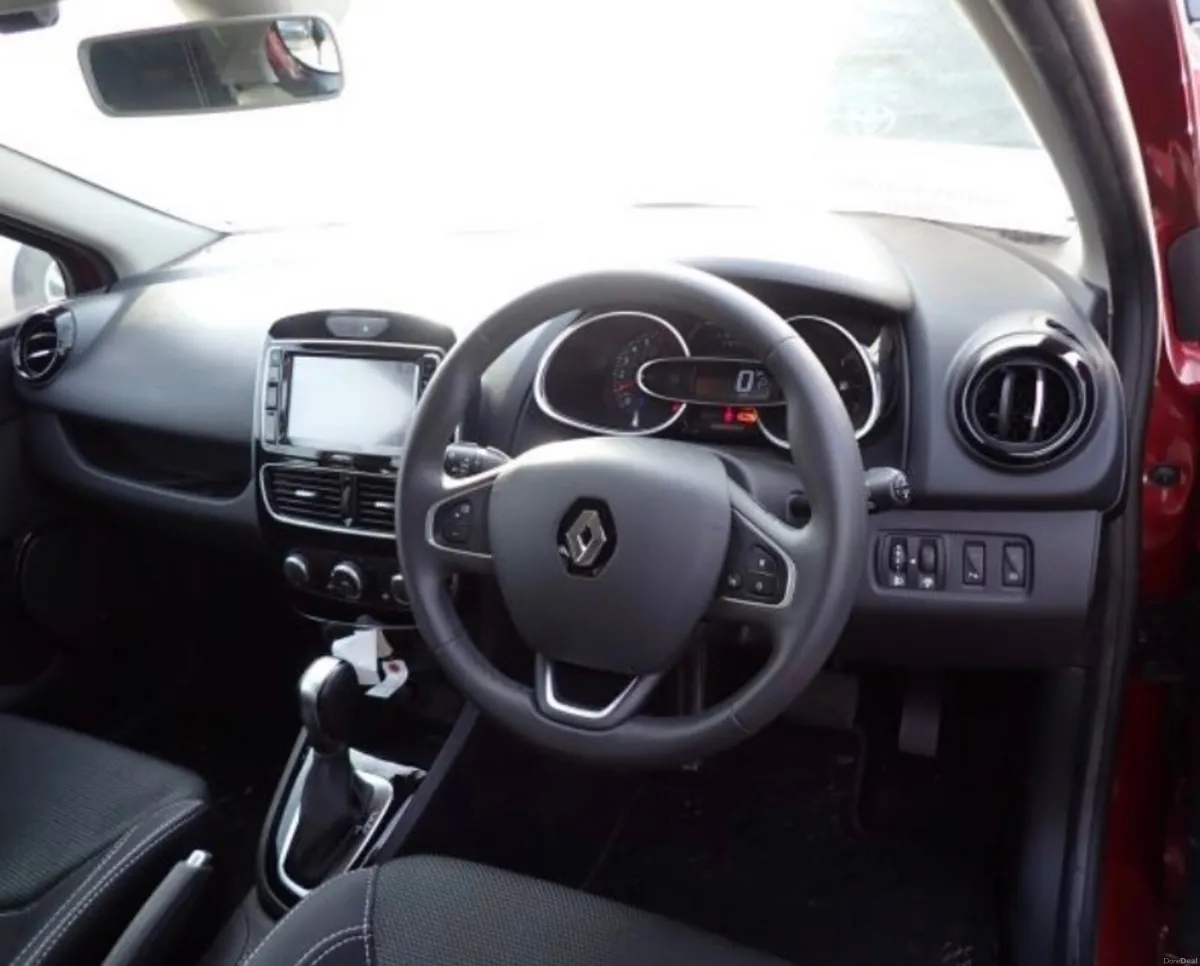 🔵 Renault Clio 1.2 Petrol Automatic ONLY 13000KM - Image 6