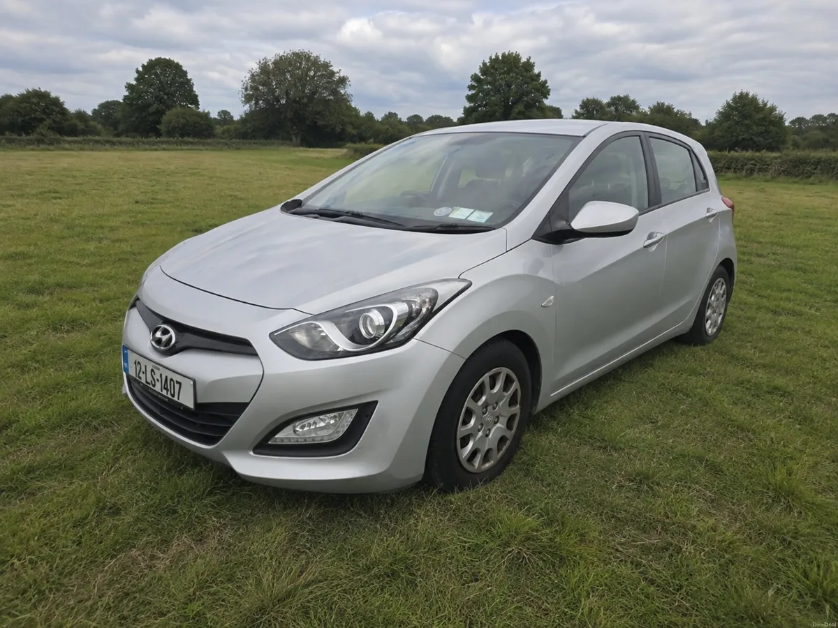 2012 Hyundai i30 1.4 petrol - Driving absolutely f - Image 1