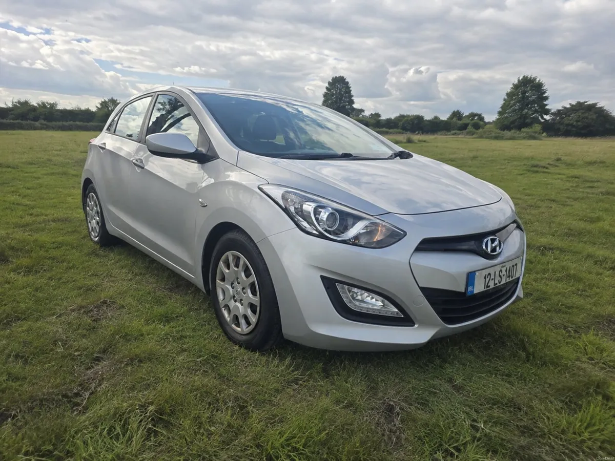 2012 Hyundai i30 1.4 petrol - Driving absolutely f - Image 6