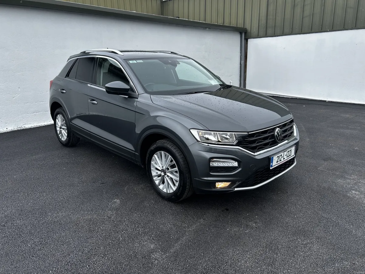 Volkswagen T-Roc 2021 - Image 1