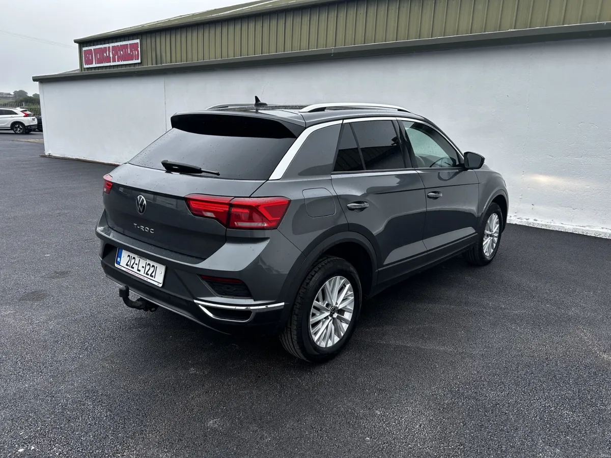 Volkswagen T-Roc 2021 - Image 3