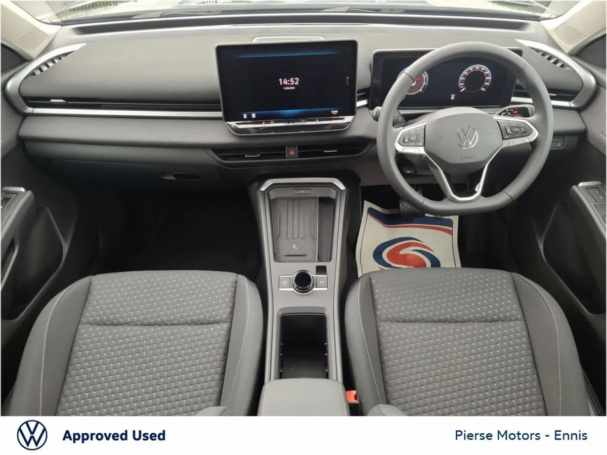 Volkswagen T-Roc LIFE 1.5TSI 116HP MHEV - Image 4