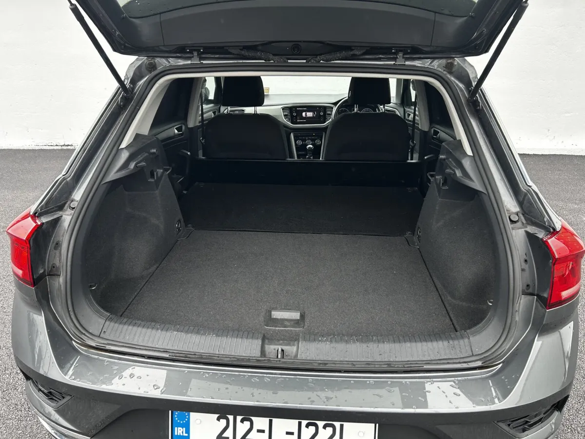 Volkswagen T-Roc 2021 - Image 5