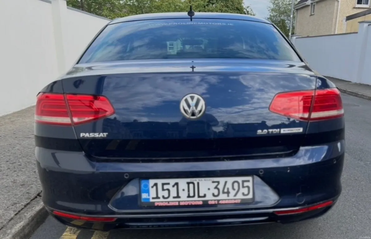 Volkswagen Passat 2015  2.0 SE Business BlueMotion - Image 3