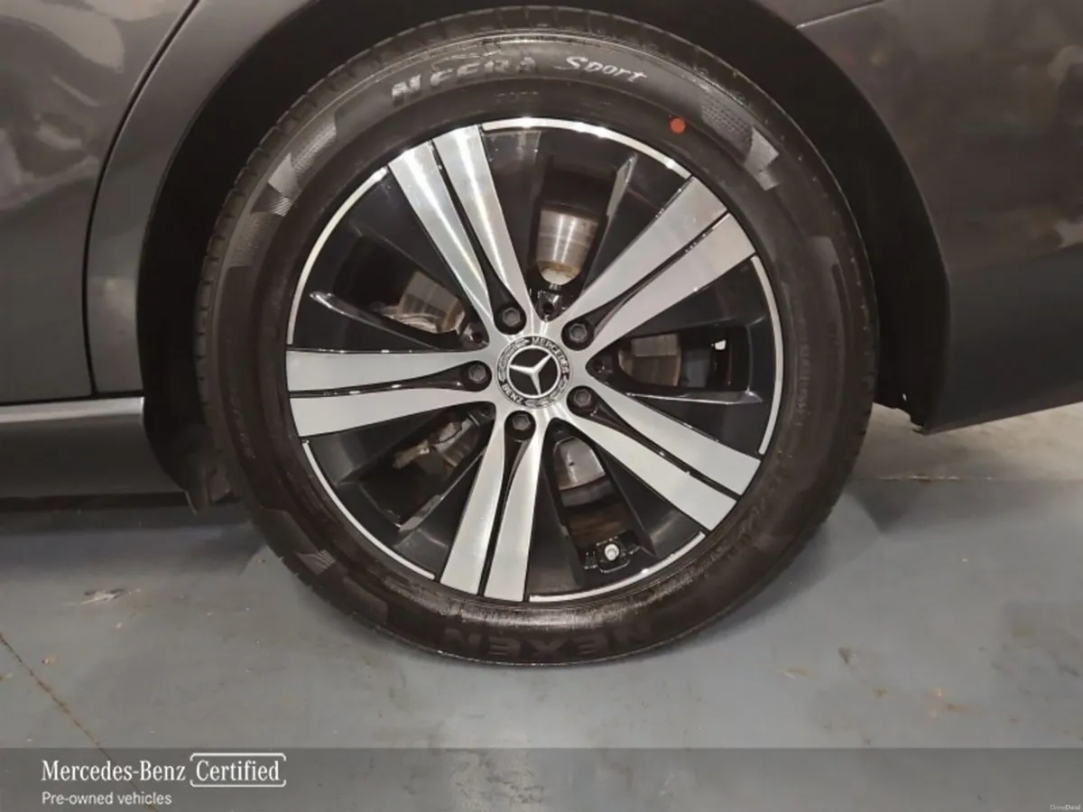 Mercedes-Benz C-Class C200D Avantgarde - Image 5