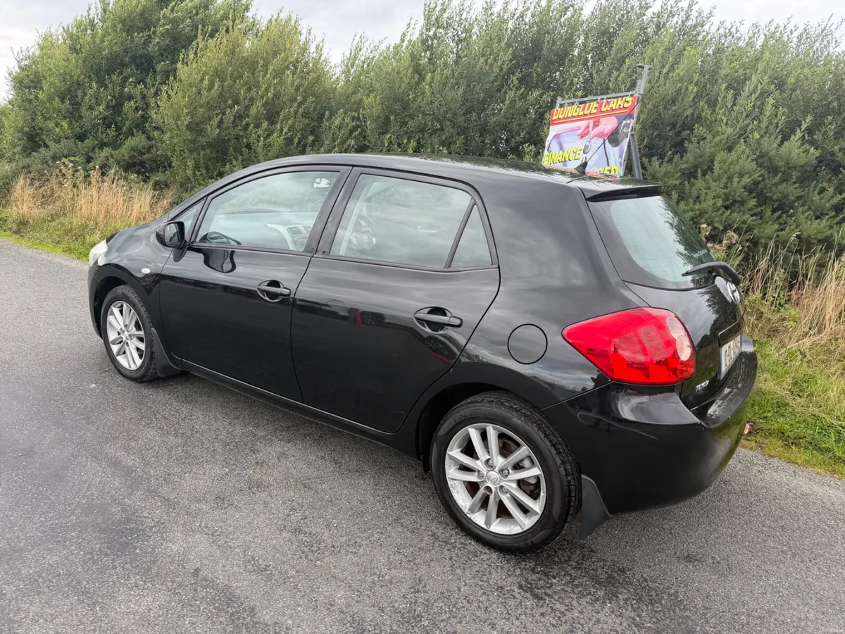 Toyota Auris 2010 - Image 3
