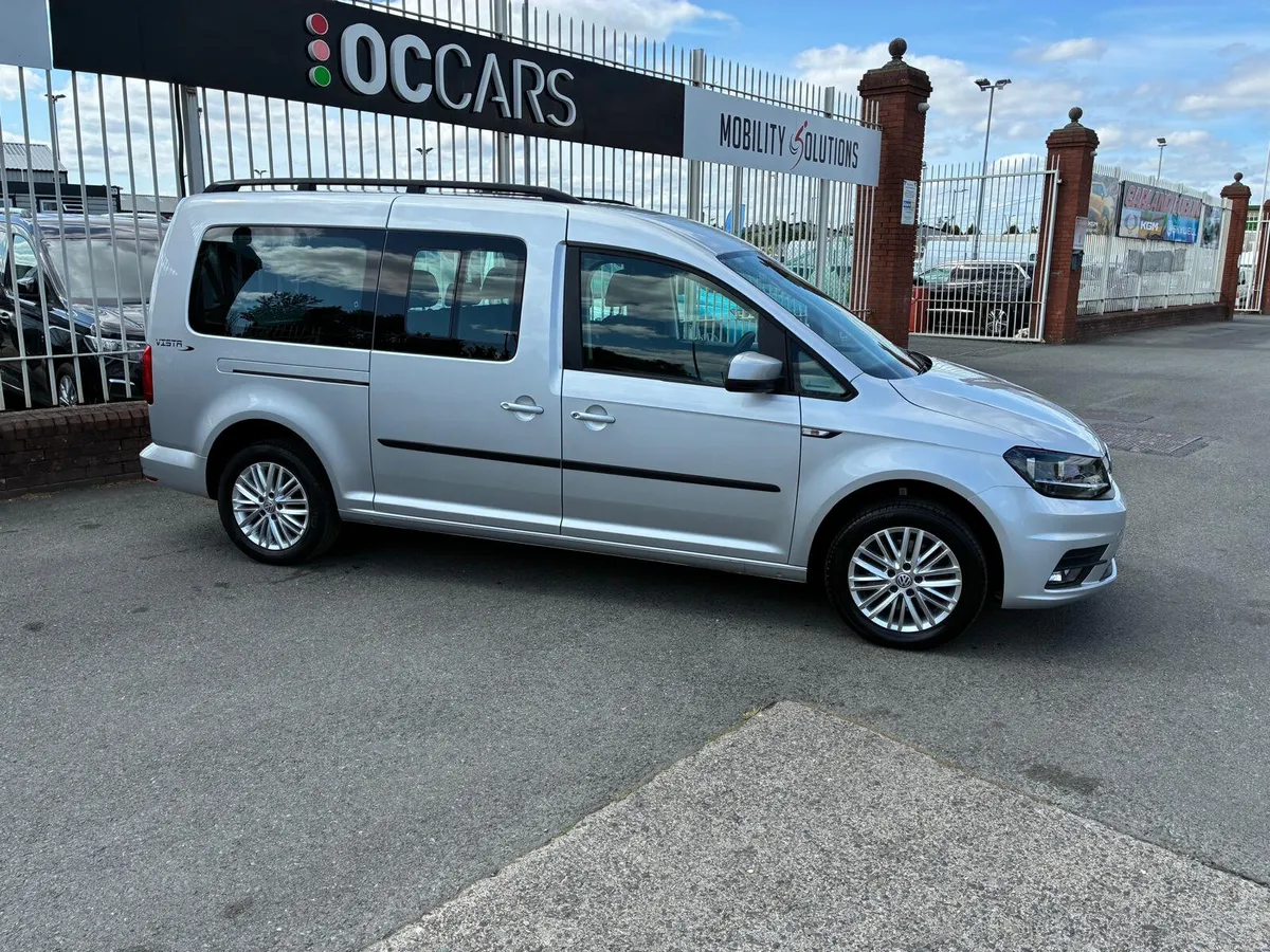 Wheelchair Accessible VW Caddy Vista 5 Seats+WC - Image 4