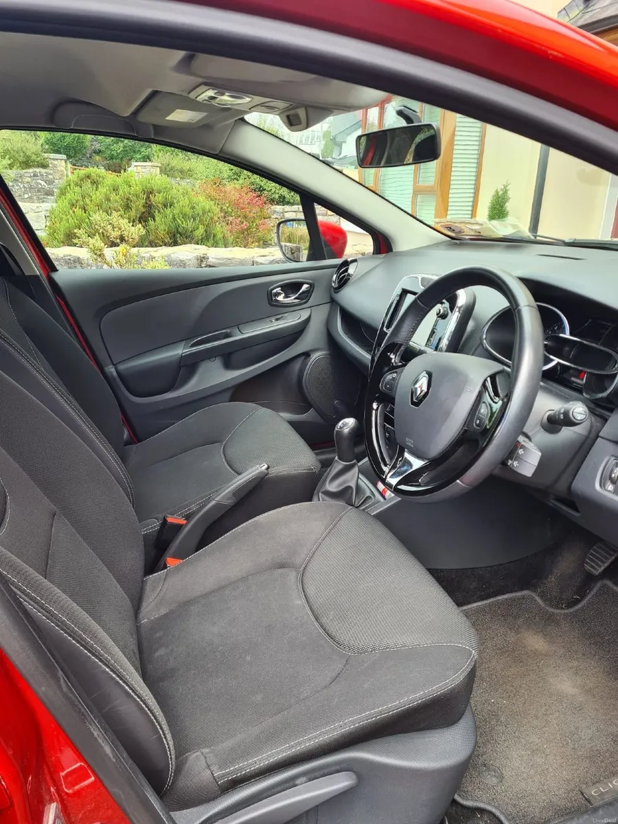 Renault Clio 2015 - Image 6