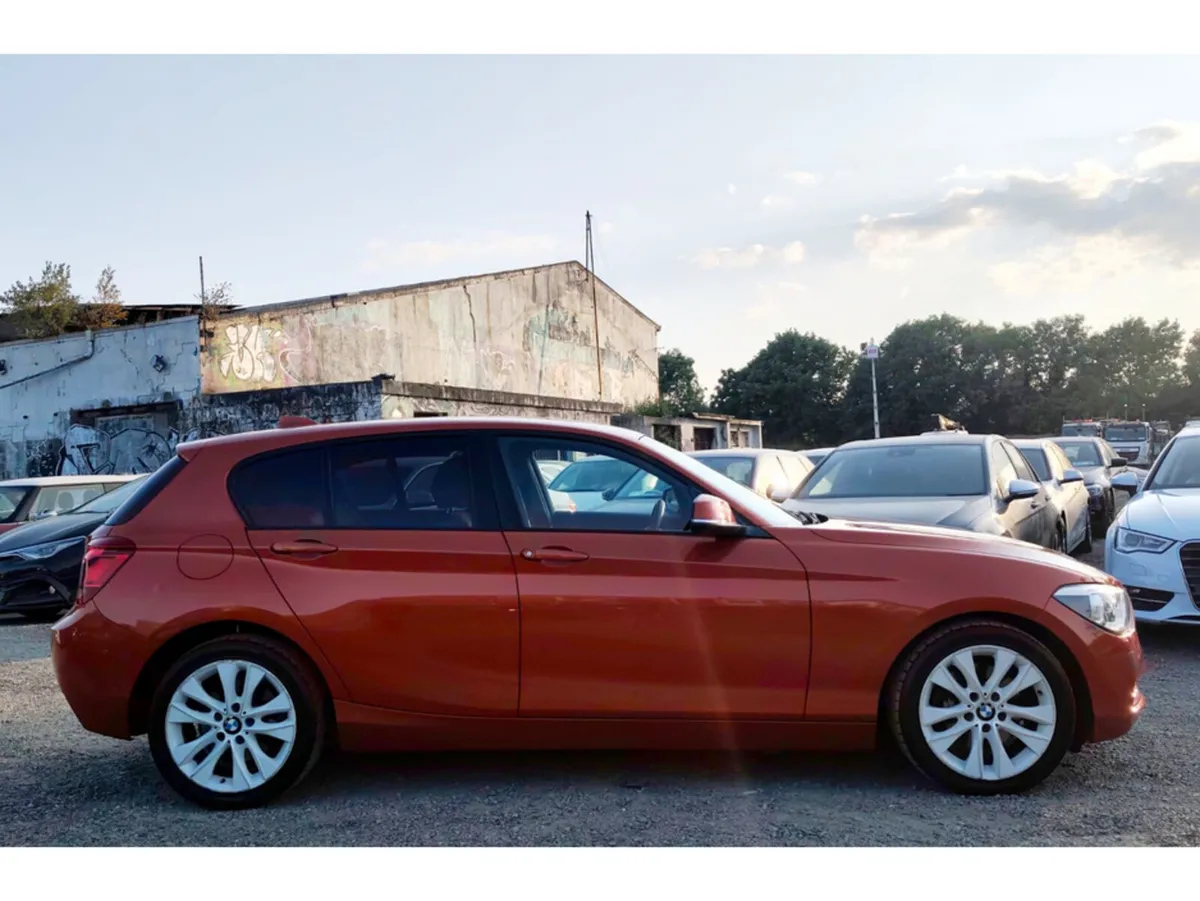 BMW 1-Series 5D 116i STYLE - Auto - Low mileage (4 - Image 6