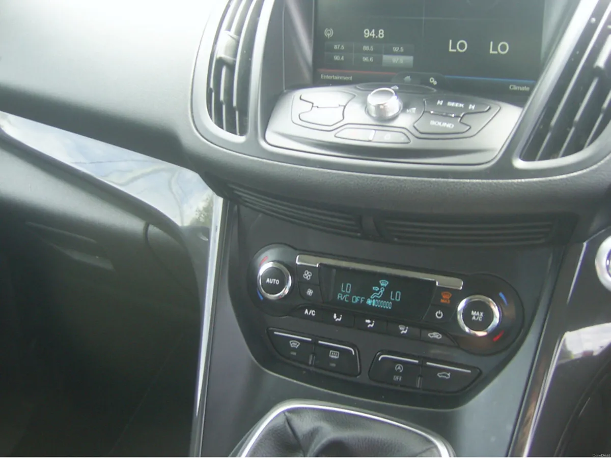 Ford Kuga TITANIUM 2.0 TD 120 S6 M6 F 5DR FWD - Image 6