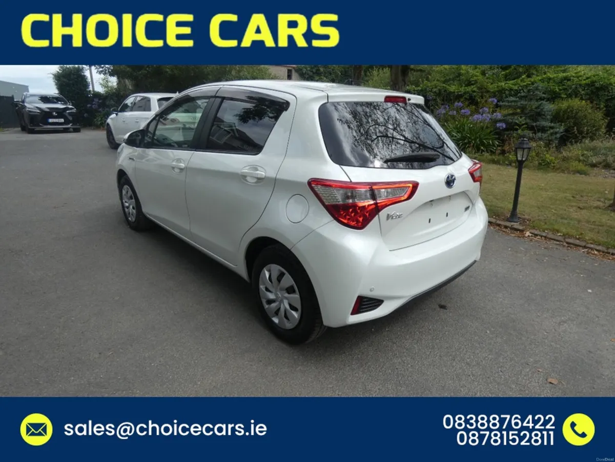 Toyota Yaris 1.5 AUTO HYBRID [VITZ] - Image 4