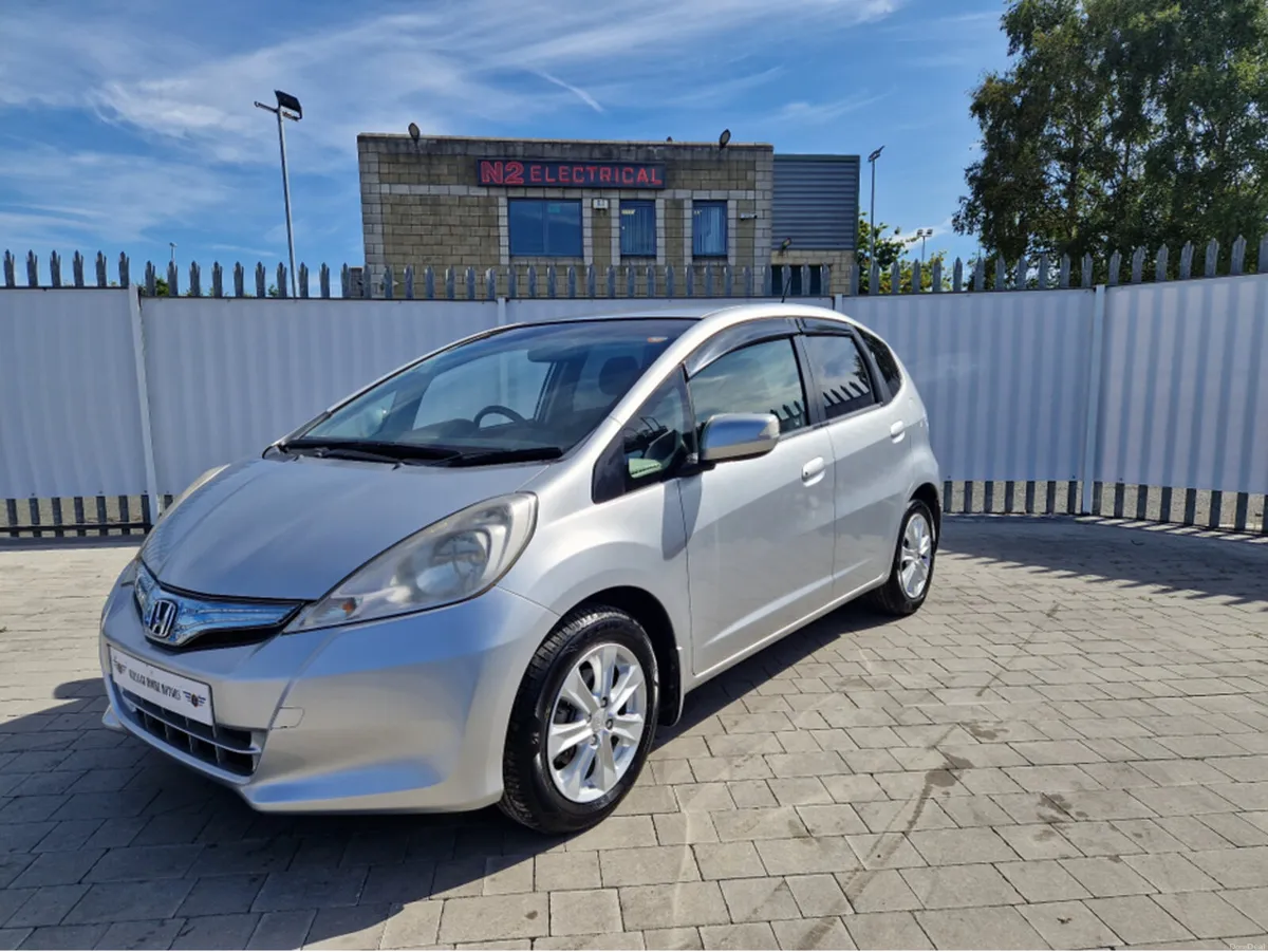 Honda Fit 1.3 HYBRID - Image 4