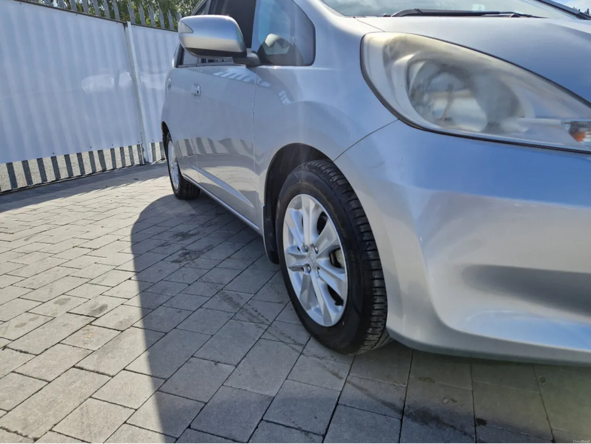 Honda Fit 1.3 HYBRID - Image 5