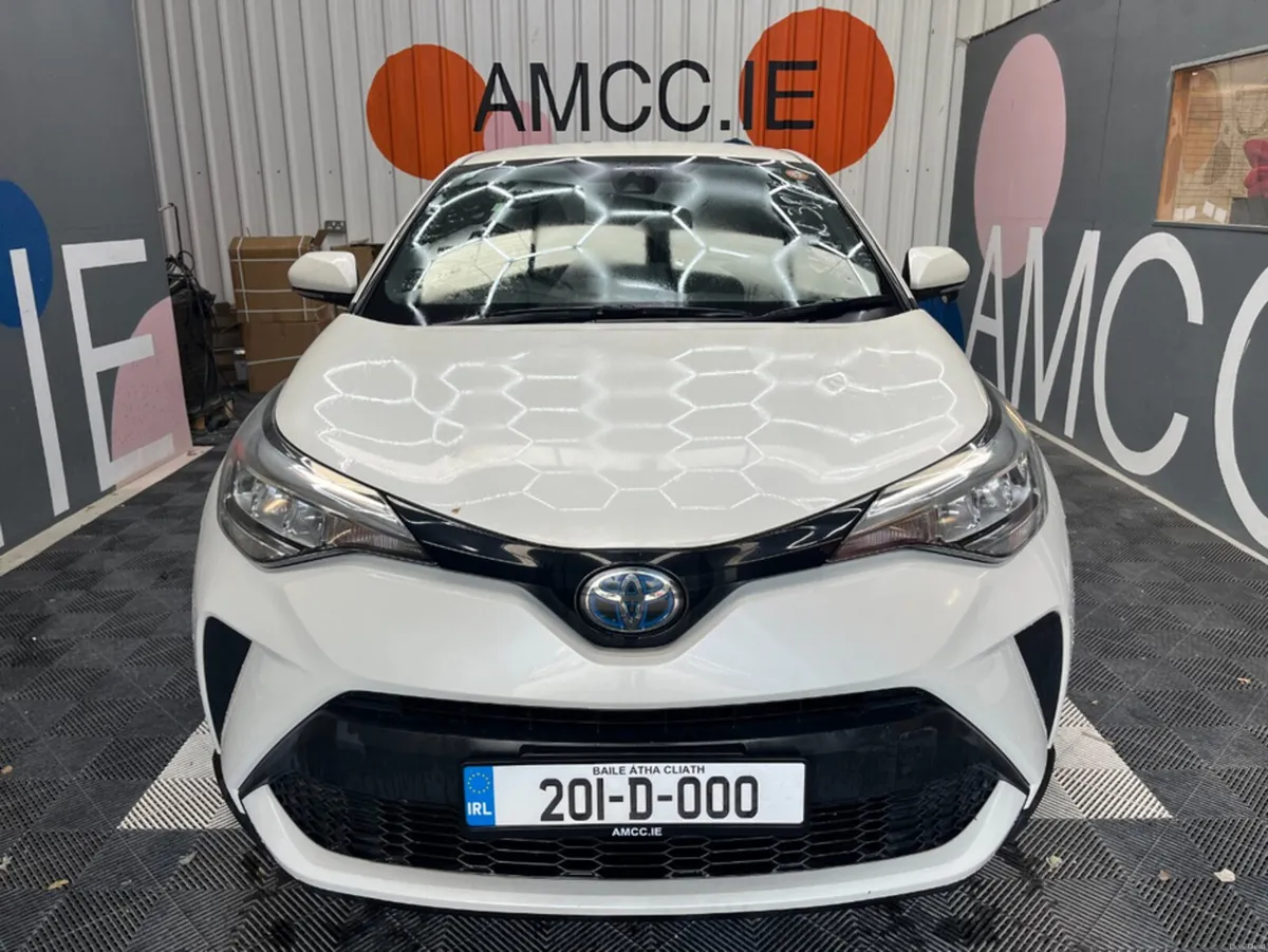 Toyota C-HR 2020 TOYOTA C-HR S 1.8 AUTOMATIC / CRU - Image 2
