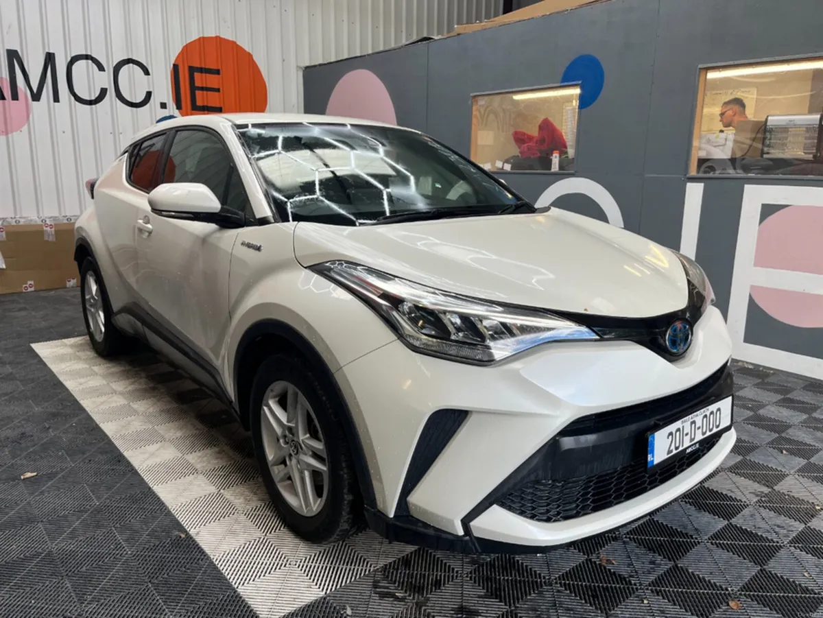Toyota C-HR 2020 TOYOTA C-HR S 1.8 AUTOMATIC / CRU - Image 1