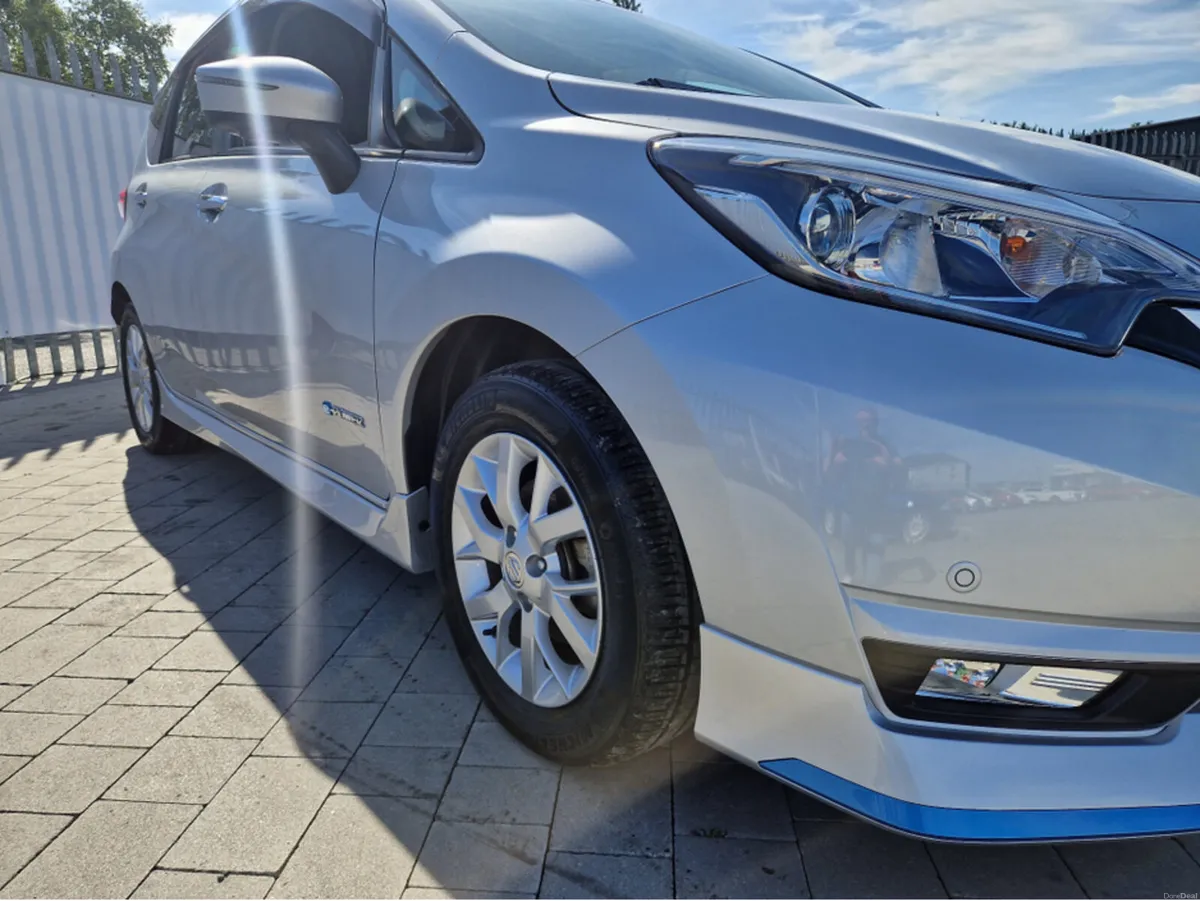 Nissan Note 1.2 E-POWER HYBRID - Image 2