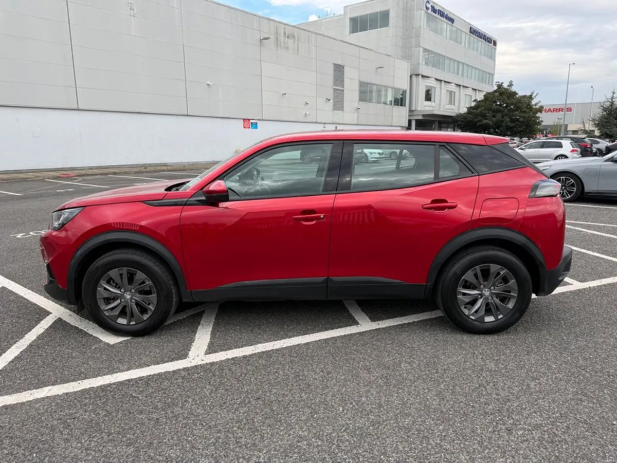 Peugeot 2008 FULL EV , ACTIVE MODEL, 50 KWH , 136 - Image 6