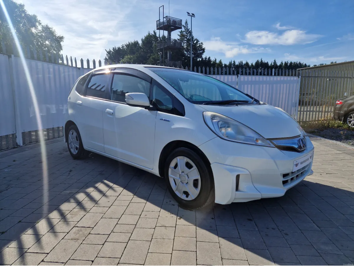 Honda Fit 1.3 HYBRID - Image 1