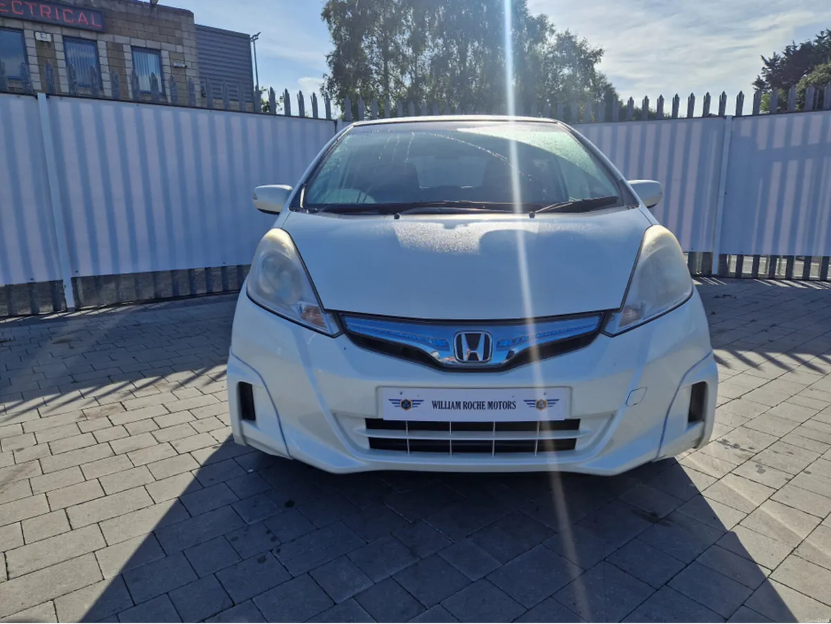 Honda Fit 1.3 HYBRID - Image 4
