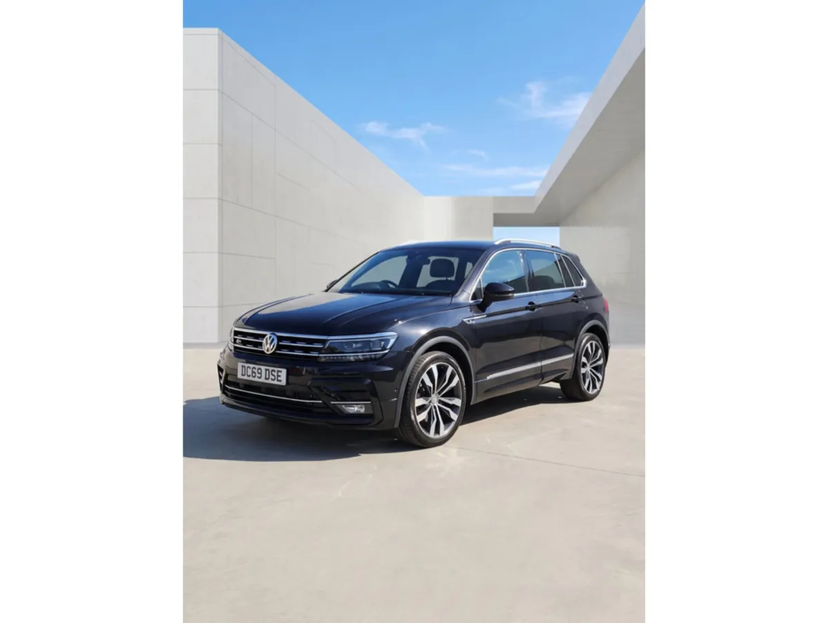 Volkswagen Tiguan R-LINE TECH TDI S- DSG - Image 4