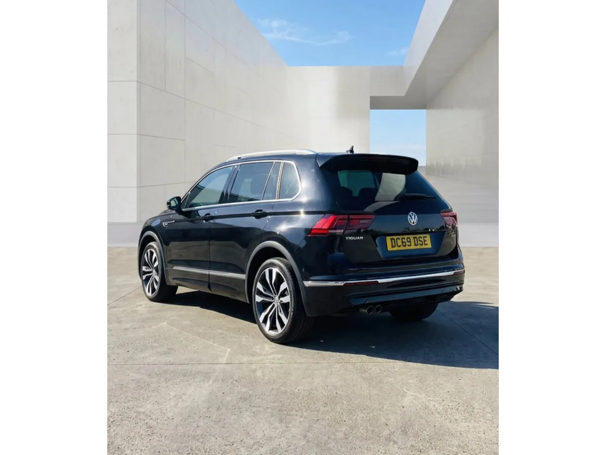 Volkswagen Tiguan R-LINE TECH TDI S- DSG - Image 3