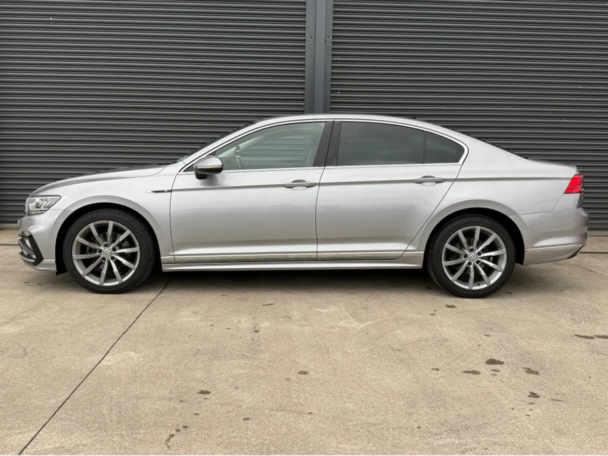 Volkswagen Passat R-LINE 2.0 TDI 150BHP AUTO - Image 5