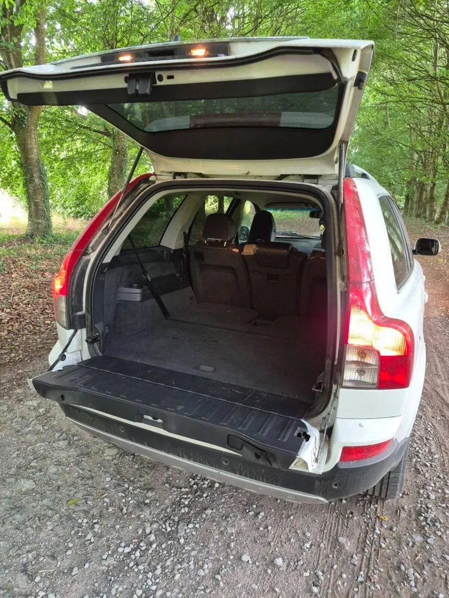 Volvo XC90 2010 - Image 6
