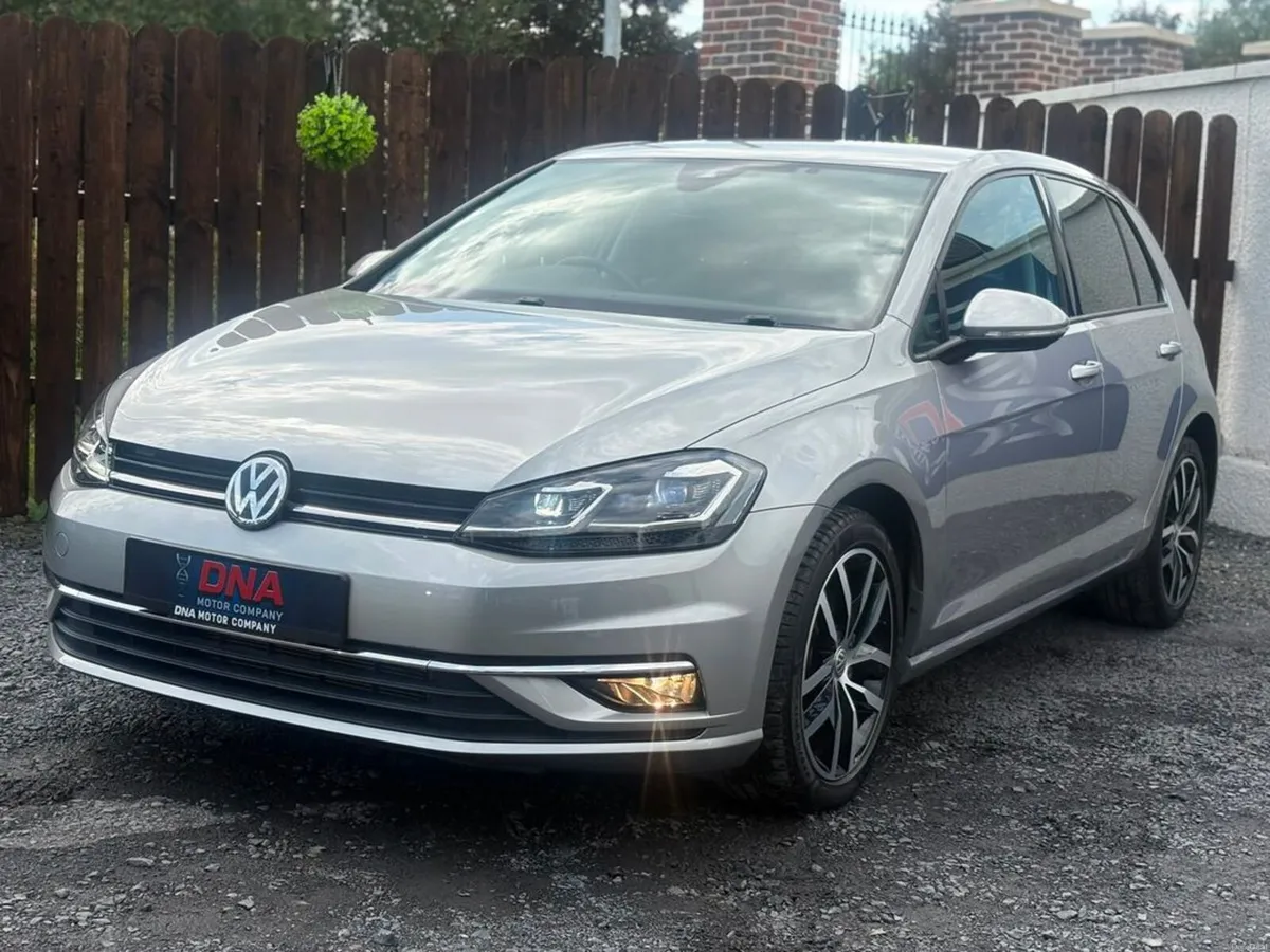 Volkswagen Golf AUTO - HIGHLINE - 31KMS! - Image 3