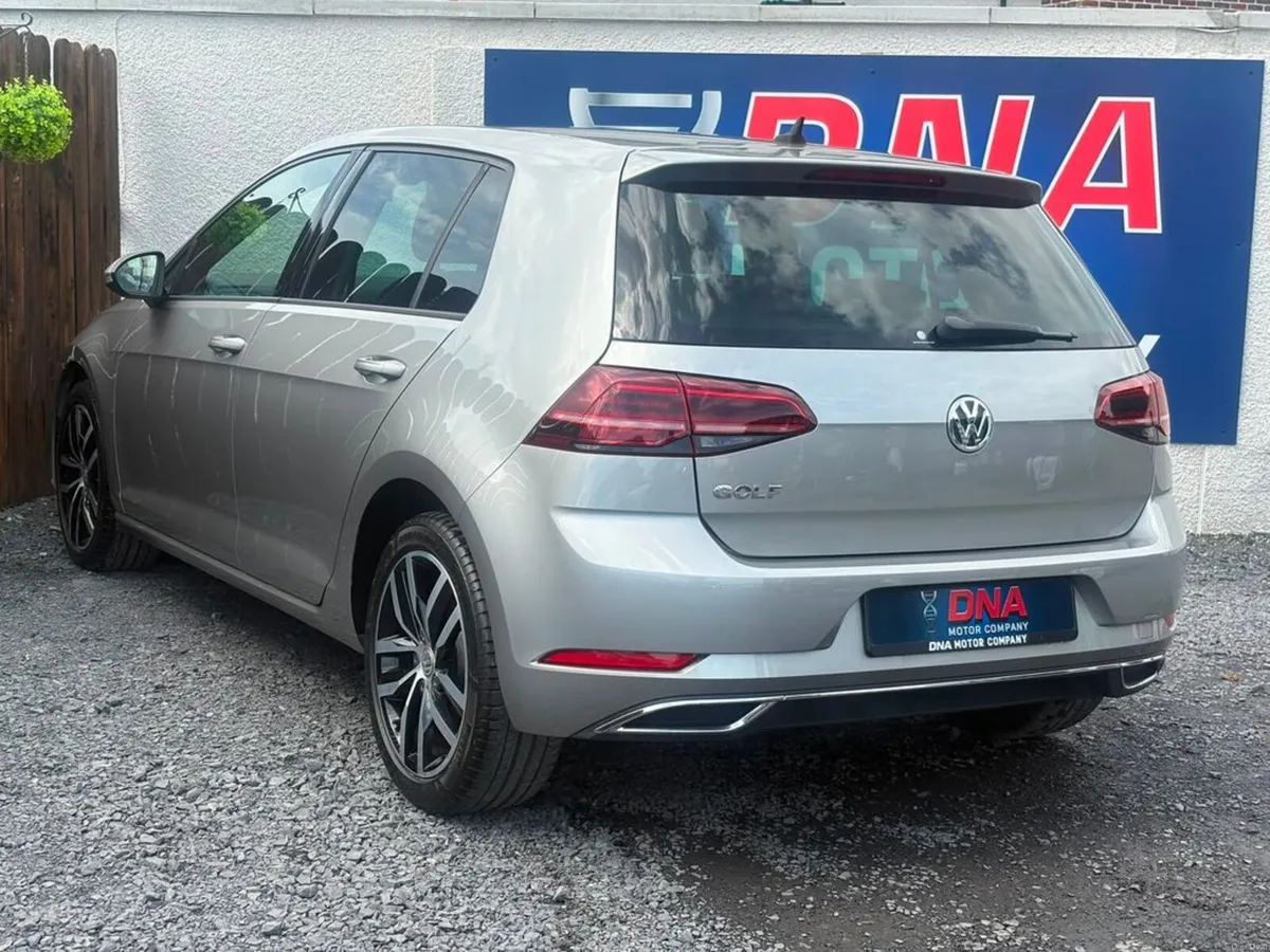 Volkswagen Golf AUTO - HIGHLINE - 31KMS! - Image 5