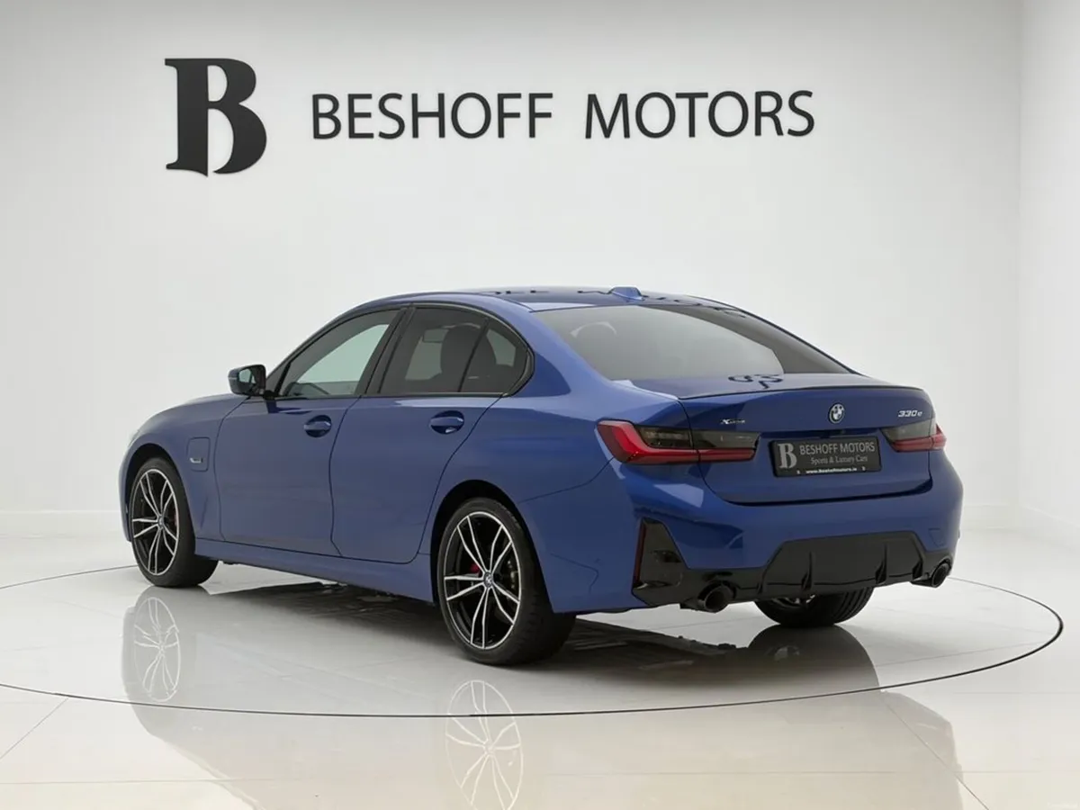 BMW 3-Series 330e M-SPORT PRO X-DRIVE=LOW MILES//H - Image 3