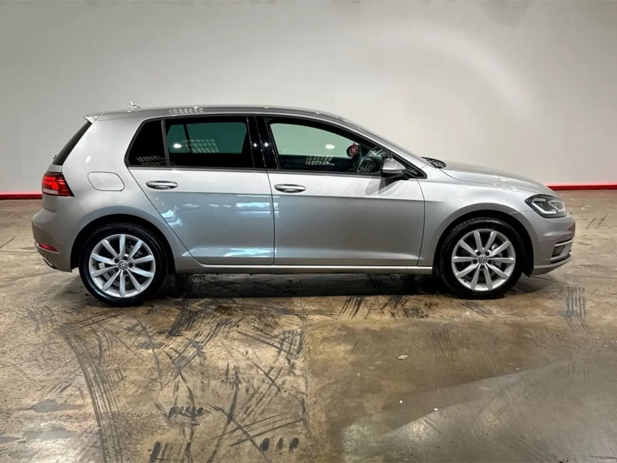 Volkswagen Golf 1.2 AUTOMATIC TSI COMFORT LINE - F - Image 2