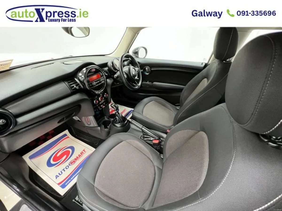 Mini Cooper **HIGH SPEC** 1.5 Diesel Automatic - Image 4