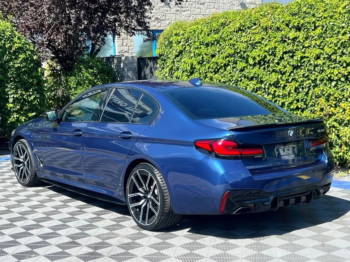 BMW 5-Series 530e LCI M-SPORT COMEPTITION 2.0 HYBR - Image 5