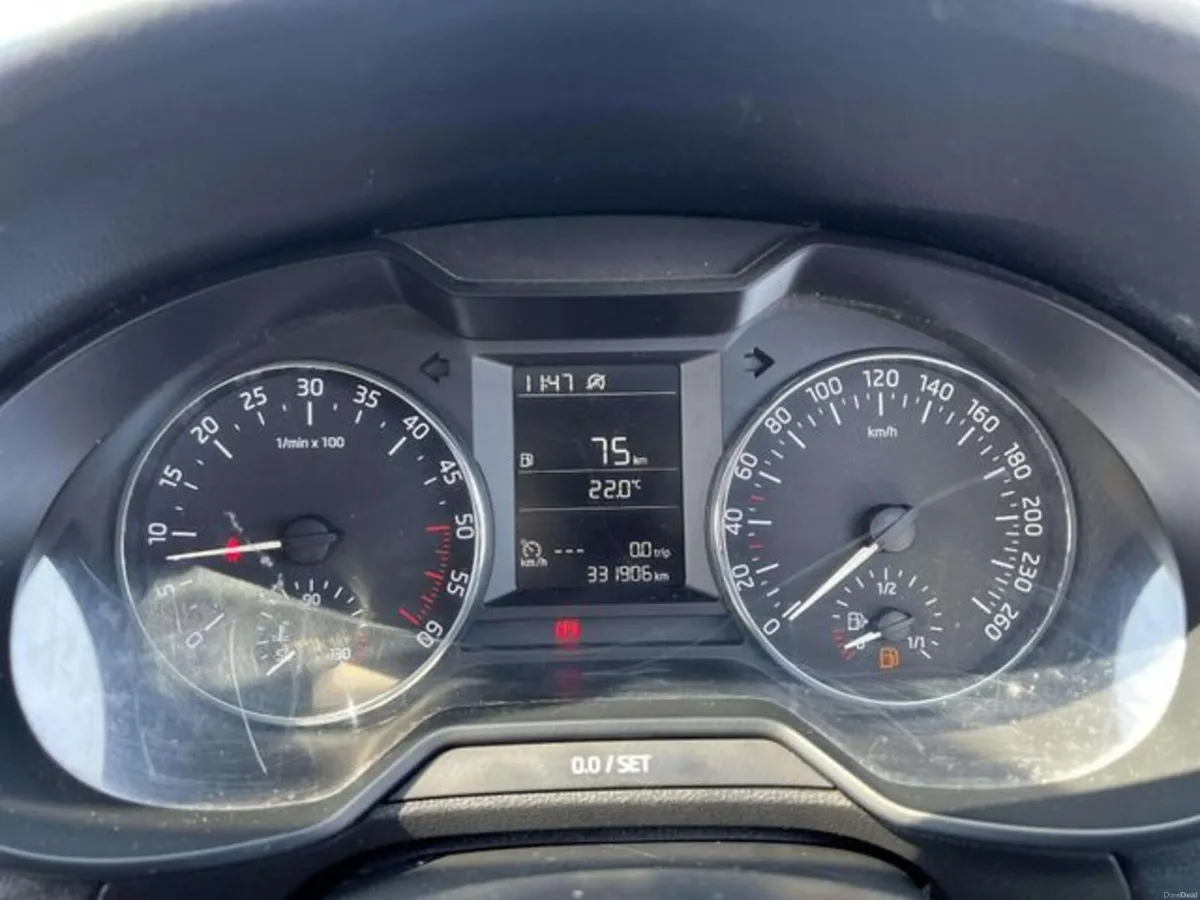 Skoda Octavia Active 1.6tdi 90HP 4DR - Image 6