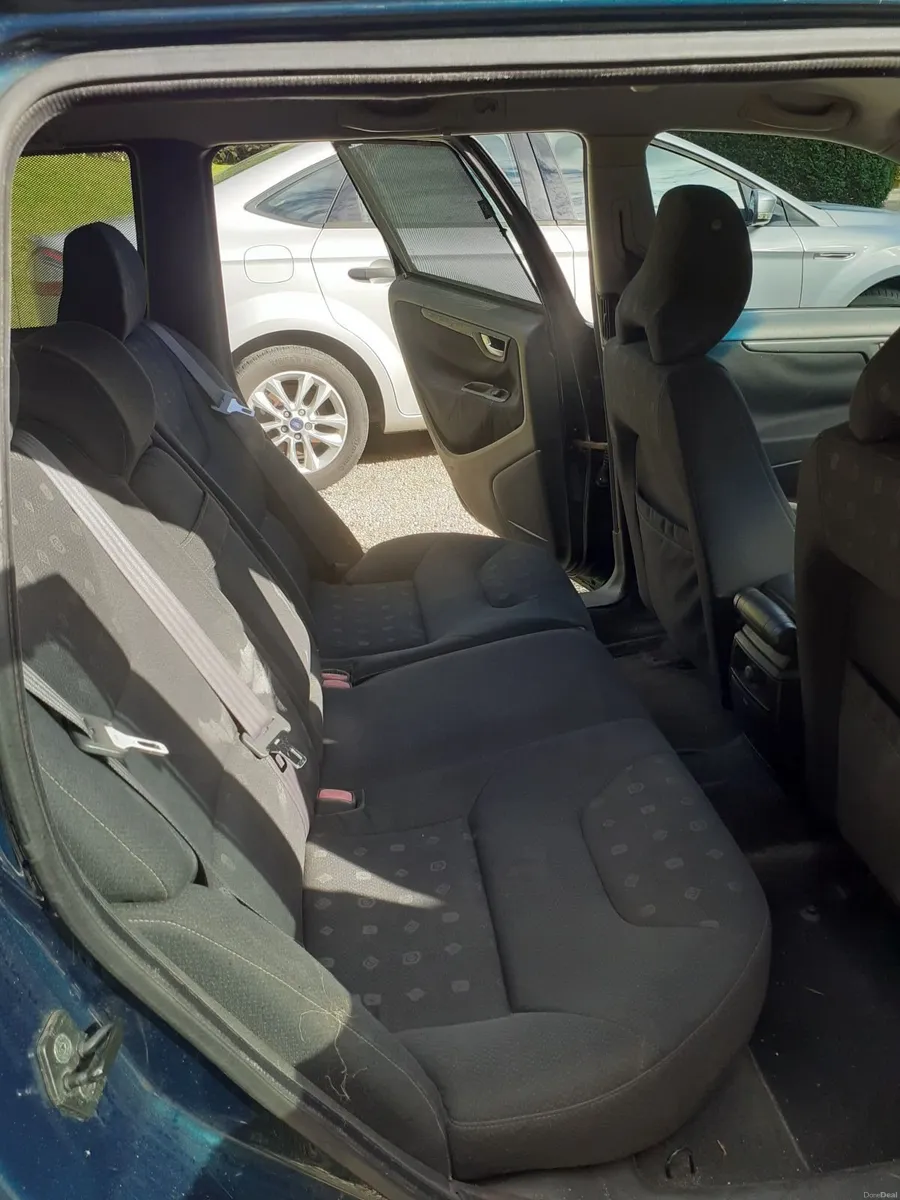 Volvo V70 2002 - Image 5
