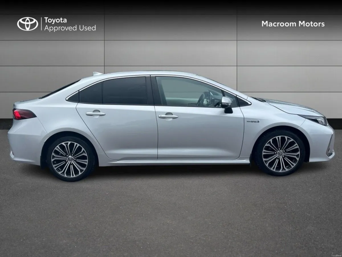 Toyota Corolla USED CAR SALE!! HYBRID LUNA SP SPOR - Image 3