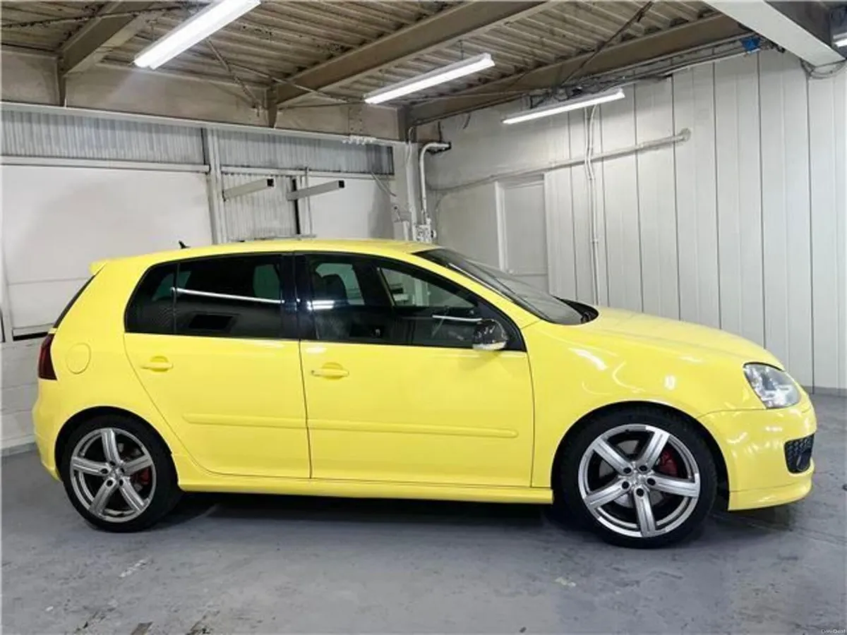 2009 VW Golf GTI Pirelli Edition only 66k kms! - Image 5
