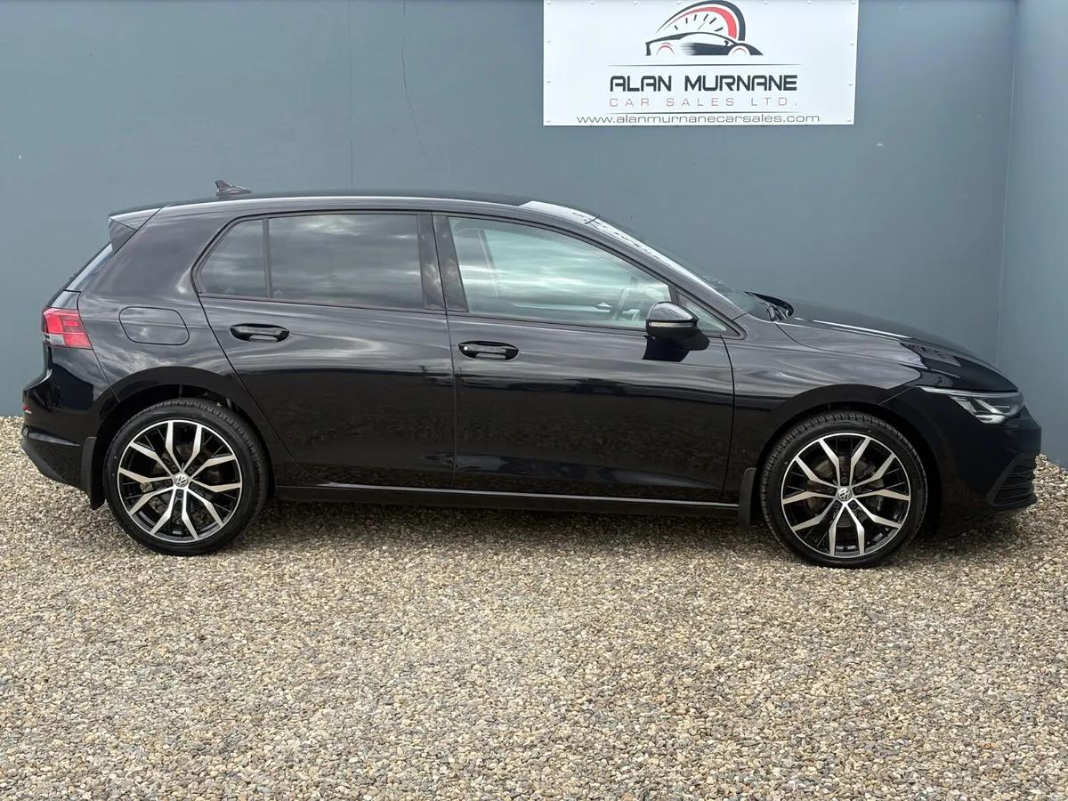 VOLKSWAGEN GOLF 2.0 TDI NEW MODEL (2021) - Image 2