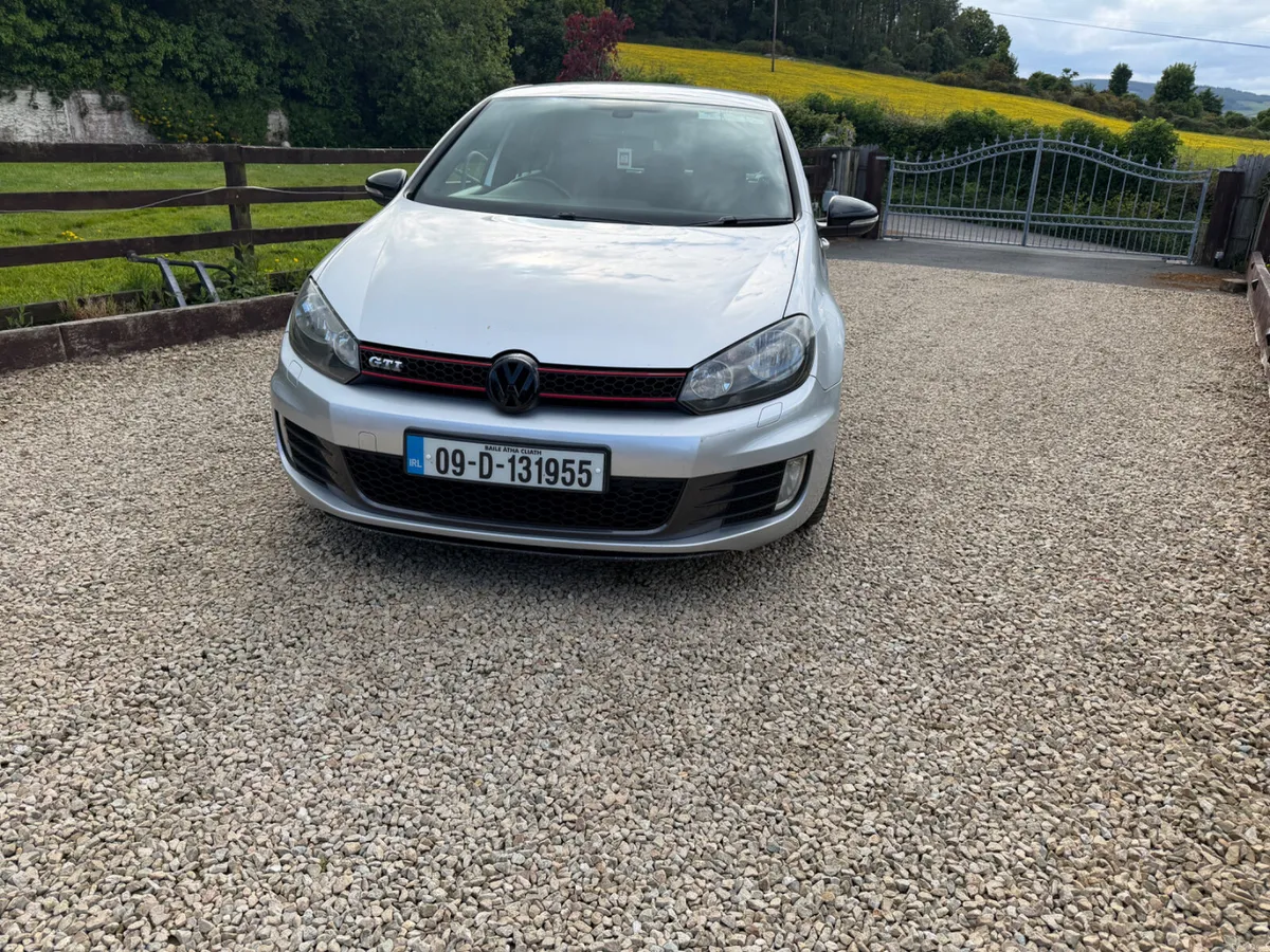 Volkswagen Golf 2.0 GTI DSG 2009 - Image 3