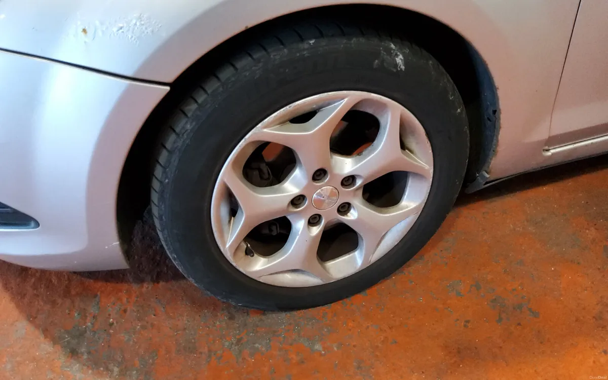 Ford Focus 2011 - Image 4