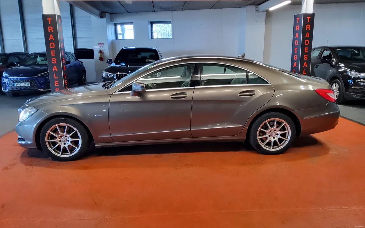 Mercedes-Benz CLS 2011 - Image 6