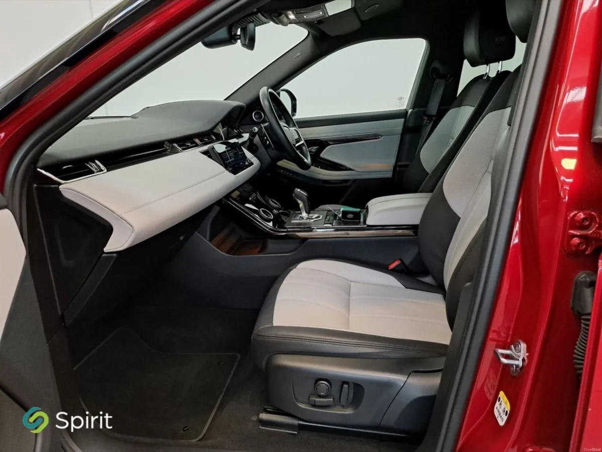 Land Rover Range Rover Evoque 1.5 PHEV AWD R-Dynam - Image 3