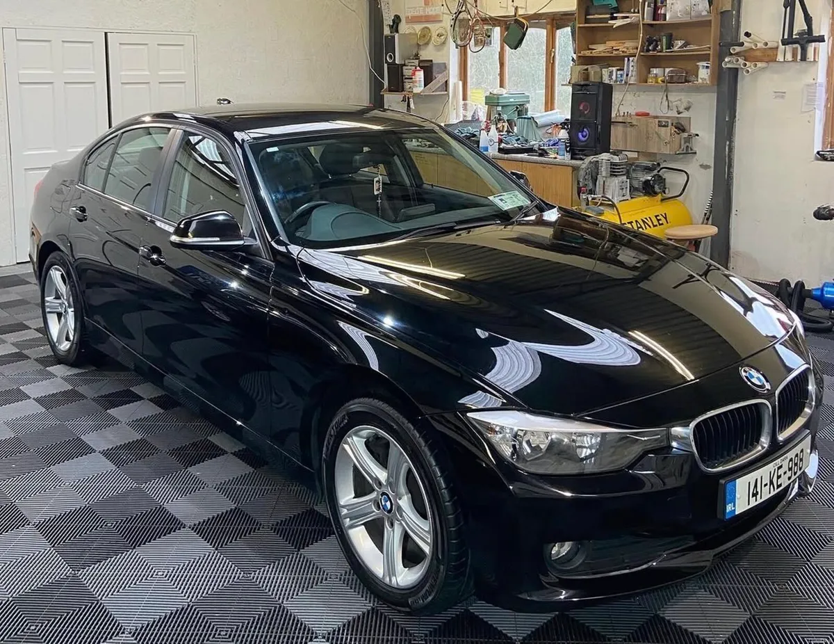 BMW 318d SE - Image 1
