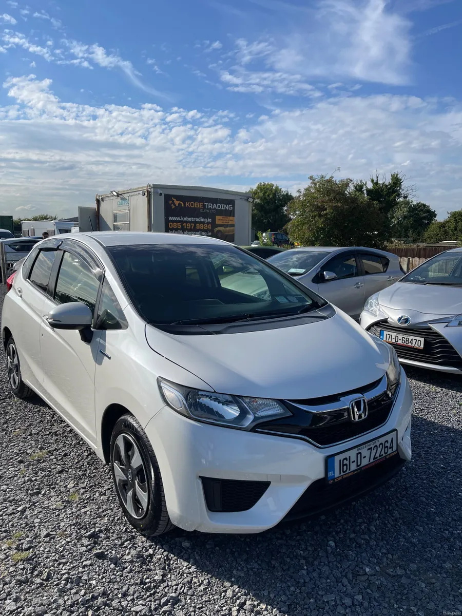 Honda Fit 2016 1.5 hybrid excellent condition - Image 1